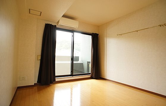 川崎市多摩区枡形2丁目楽器可(防音・グランドピアノ・弦・管打楽器・声楽)マンション リビング
