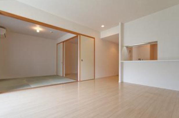 世田谷区砧2丁目楽器可（ピアノ）マンション リビング