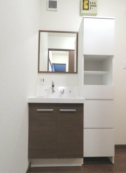世田谷区粕谷４丁目楽器可（ピアノ・弦楽器）マンション 洗面所
