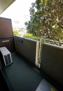 小平市中島町楽器可（ピアノ・弦/管楽器・声楽）マンション ベランダ