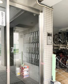 小金井市本町5丁目楽器可（防音・ピアノ・弦管楽器・声楽・DTM）マンション エントランス