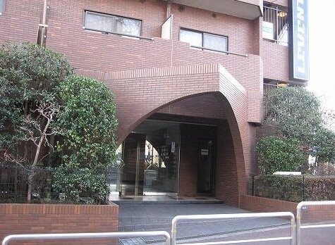 板橋区小茂根1丁目楽器可（グランドピアノ・弦楽器・木管楽器一部・声楽オペラのみ)マンション エントランス