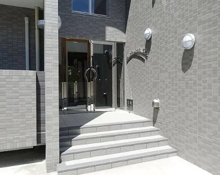 川崎市多摩区宿河原6丁目（ピアノ・弦・管楽器）マンション エントランス