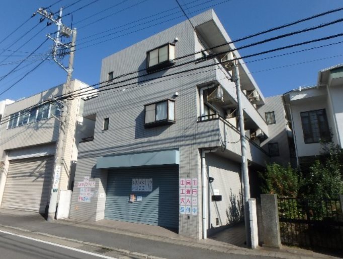 川崎市高津区千年楽器可（ピアノ・弦/管楽器・声楽）マンション 玄関