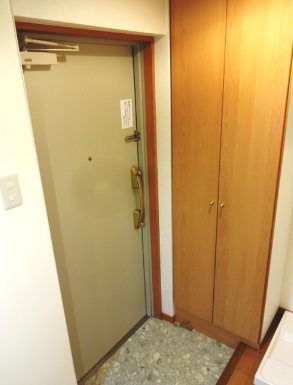 川崎市麻生区王禅寺西6丁目楽器可（ピアノ・弦楽器）マンション 玄関