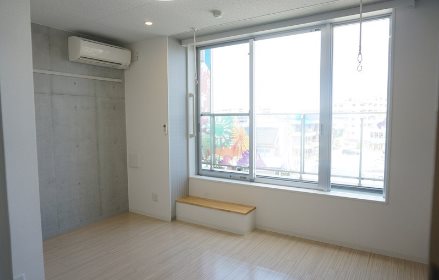 川崎市高津区溝口5丁目楽器可（グランドピアノ・弦管楽器・声楽）マンション リビング