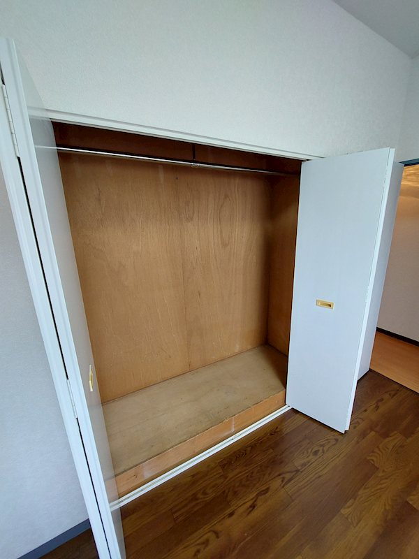 朝霞市溝沼3丁目楽器可(防音・グランドピアノ・弦・管打楽器・声楽)マンション 収納