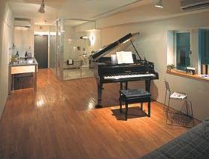 新座市東北2丁目(防音・24時間演奏・グランドピアノ・弦楽器・声楽)マンション リビング