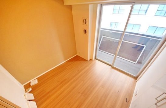 横浜市中区相生町3丁目楽器可（ピアノ）マンション リビング