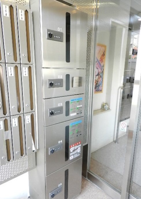 所沢市くすのき台１丁目楽器可(防音・グランドピアノ・弦管楽器・声楽)マンション エントランス