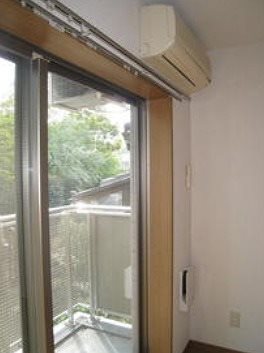 所沢市くすのき台１丁目楽器可(防音・グランドピアノ・弦管楽器・声楽)マンション ベランダ