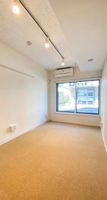 板橋区小豆沢2丁目楽器可(防音・24時間演奏・グランドピアノ・弦・管楽器・声楽)マンション リビング