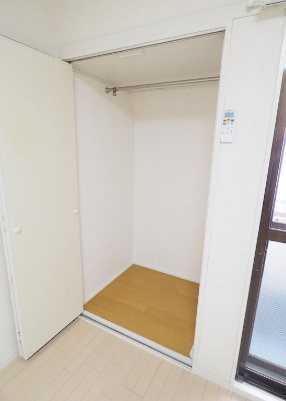 調布市若葉町2丁目楽器可（防音・ピアノ・弦/管楽器・声楽・DTM）女性専用マンション 収納