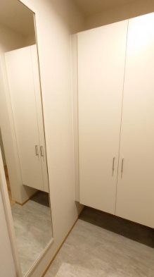 三鷹市新川4丁目楽器可（防音・グランドピアノ・弦・管楽器・声楽）マンション 玄関