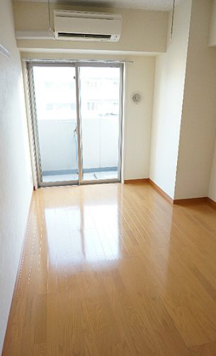 台東区元浅草3丁目（グランドピアノ・弦管楽器・声楽）マンション リビング