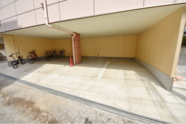 西東京市芝久保町2丁目楽器可(防音・グランドピアノ・弦・管楽器・声楽)マンション 駐車場