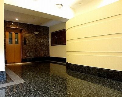 板橋区小茂根1丁目楽器可(ピアノ・声楽・管楽器・弦楽器)マンション ロビー