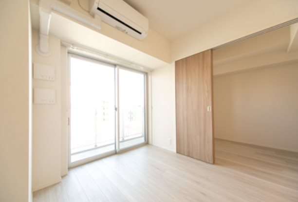 横浜市南区浦舟町3丁目楽器可（ピアノ）マンション リビング
