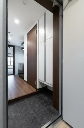 江戸川区南小岩8丁目楽器可(防音・グランドピアノ・弦・木・金管楽器・声楽・DTM)マンション 玄関