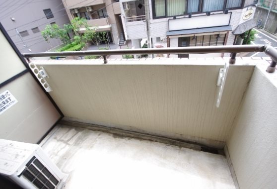 豊島区南大塚3丁目楽器可(グランドピアノ・弦・管楽器・声楽)マンション ベランダ