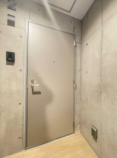 江戸川区南小岩8丁目楽器可（防音・24時間演奏・ピアノ・弦管楽器声楽・DTM）マンション 玄関