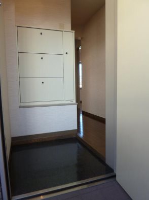 立川市柏町4丁目楽器可（グランドピアノ・管弦楽器・声楽）女性限定マンション 玄関