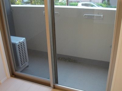 板橋区小茂根1丁目楽器可(防音・グランドピアノ・弦・管楽器・声楽)マンション ベランダ