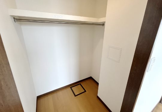 川崎市多摩区登戸楽器可（ピアノ・管弦楽器）マンション 収納