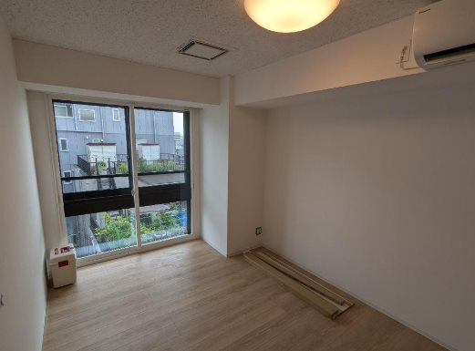 中野区中野5丁目楽器可（防音・24時間演奏・ピアノ・弦管楽器・声楽）マンション リビング