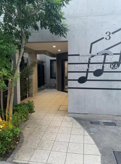 豊島区南大塚1丁目楽器可（防音)築浅デザイナーズマンション 玄関