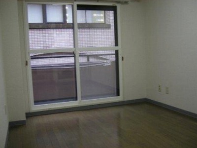 豊島区南池袋２丁目楽器可（防音・ピアノ・弦管楽器・声楽）女性限定マンション リビング