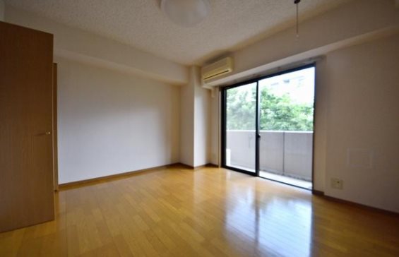 杉並区上高井戸１丁目楽器可(グランドピアノ・管・弦楽器・声楽)マンション リビング