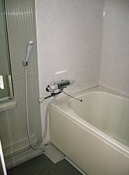 川崎市高津区溝口3丁目楽器可(ピアノ・弦管楽器・声楽)マンション 風呂画像