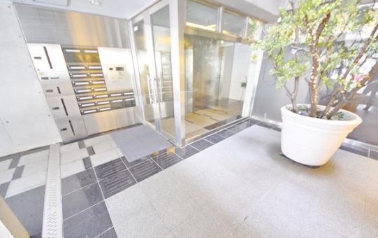 川崎市高津区久本1丁目楽器可（グランドピアノ・管弦楽器・声楽）マンション エントランス