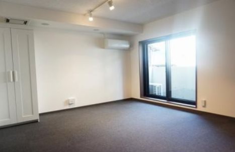 新宿区高田馬場4丁目楽器可(防音・24時間演奏・ピアノ・弦・管楽器・声楽)マンション リビング