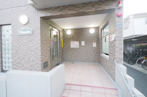 板橋区赤塚新町3丁目楽器可(防音・グランドピアノ・弦管楽器・声楽)マンション エントランス