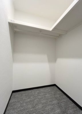 千代田区飯田橋2丁目楽器可（防音・24時間演奏可能・ピアノ・弦管楽器・声楽・DTM）マンション 収納