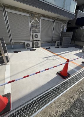 市川市相之川3丁目楽器可（防音・ピアノ・管弦楽器・声楽・DTM）マンション 駐車場