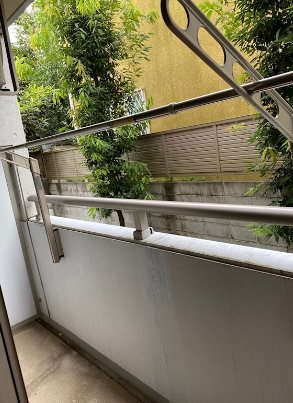 西東京市ひばりが丘1丁目楽器可（防音・ピアノ・弦管楽器・声楽・DTM）マンション ベランダ