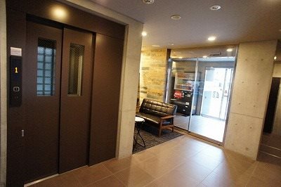 大田区多摩川1丁目楽器可（防音・24時間演奏・ピアノ・管・弦・打楽器・声楽・DTM)マンション ロビー