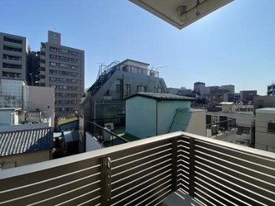 墨田区菊川1丁目楽器可（防音・24時間演奏可能・ピアノ・管弦楽器・声楽・DTM）マンション ベランダ