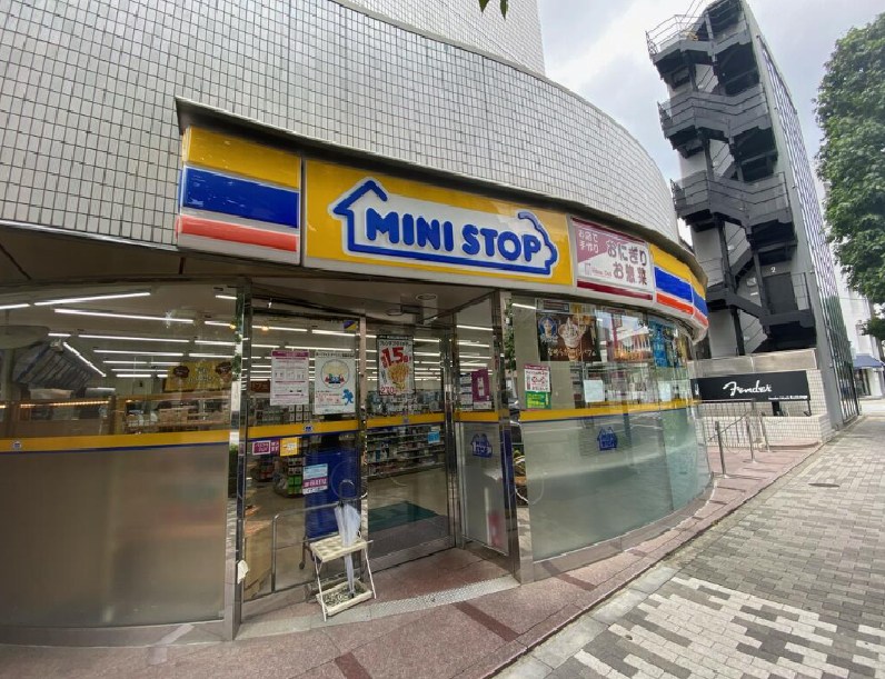 新宿区大京町26楽器可（防音・24時間演奏・グランドピアノ・弦管楽器・声楽・DTM）マンション その他