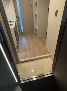 TRACK八丁堀 玄関