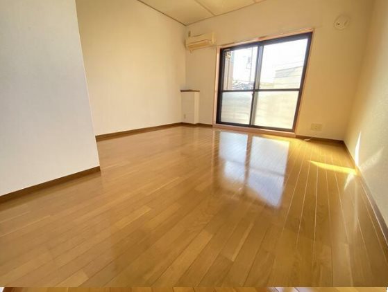 川崎市宮前区神木本町3丁目楽器可(ピアノ・弦管楽器・声楽)マンション リビング