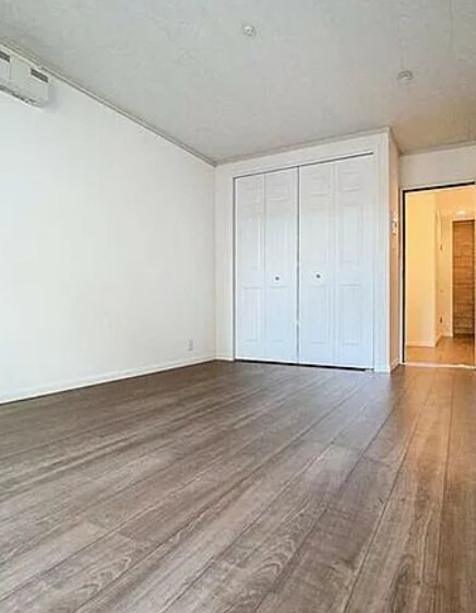 世田谷区南烏山6丁目楽器可（防音・24時間演奏・グランドピアノ・弦管楽器・声楽・DTM）アパート リビング