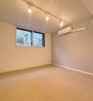 ラシクラス中野弥生町 リビング