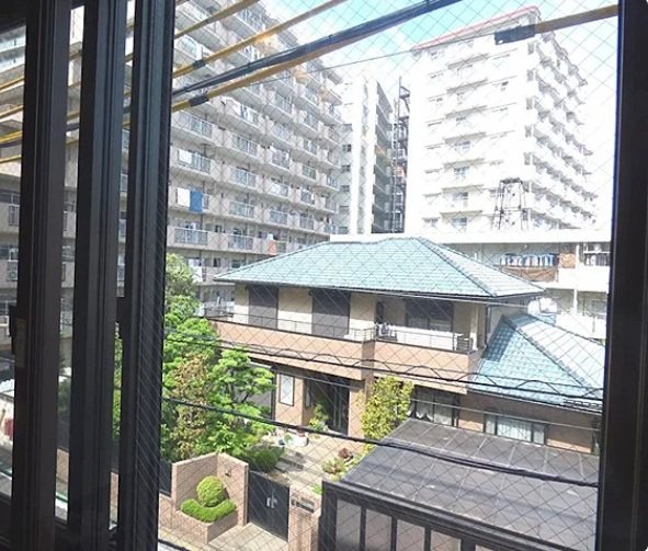 川口市本町3丁目楽器可（防音・24時間演奏・グランドピアノ・弦管楽器・声楽・DTM）築浅マンション ベランダ