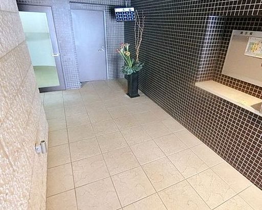 立川市砂川7丁目楽器可（ピアノ・弦管楽器）マンション エントランス