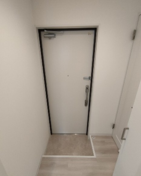 戸田市下前2丁目楽器可（防音・グランドピアノ・木管楽器・弦楽器・声楽・）マンション 玄関