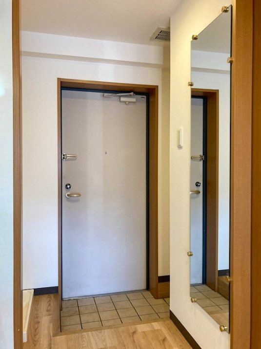 新座市新堀3丁目楽器可（グランドピアノ・弦管楽器・声楽）マンション 玄関